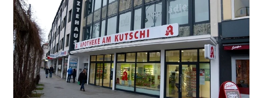 Außenansicht des Ärztehauses Kutschi an der Ollenhauerstraße